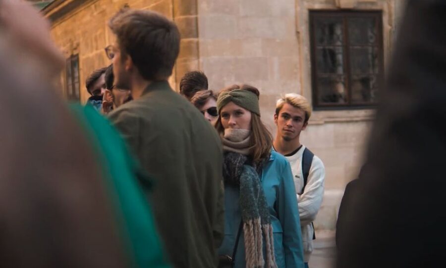 Vienna: 2-Hour Historical Crimes Guided Walking Tour - Where to meet on Helmut Zilk Square and how to find your guide fast
