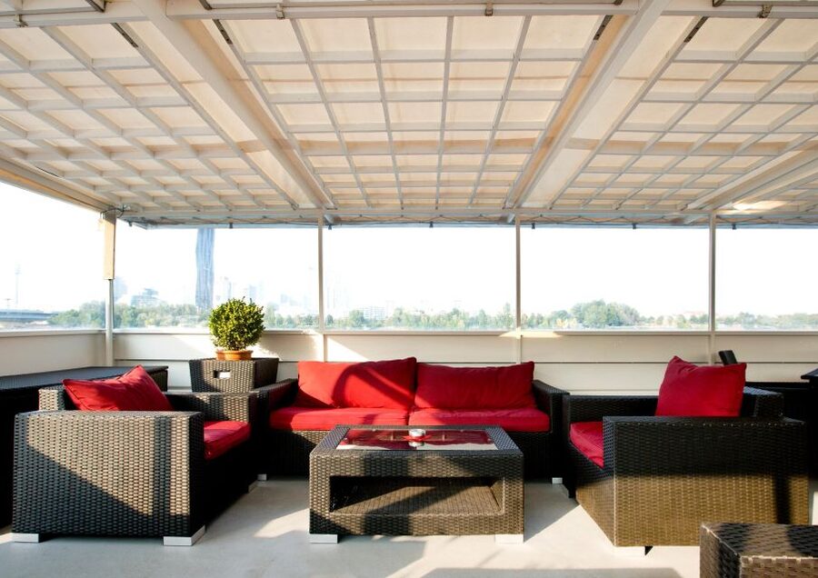 Vienna: 3.5-Hour Danube 70s, 80s, 90s Party Cruise w/ Dinner - Drinks Are Extra, so Plan Your Rhythm