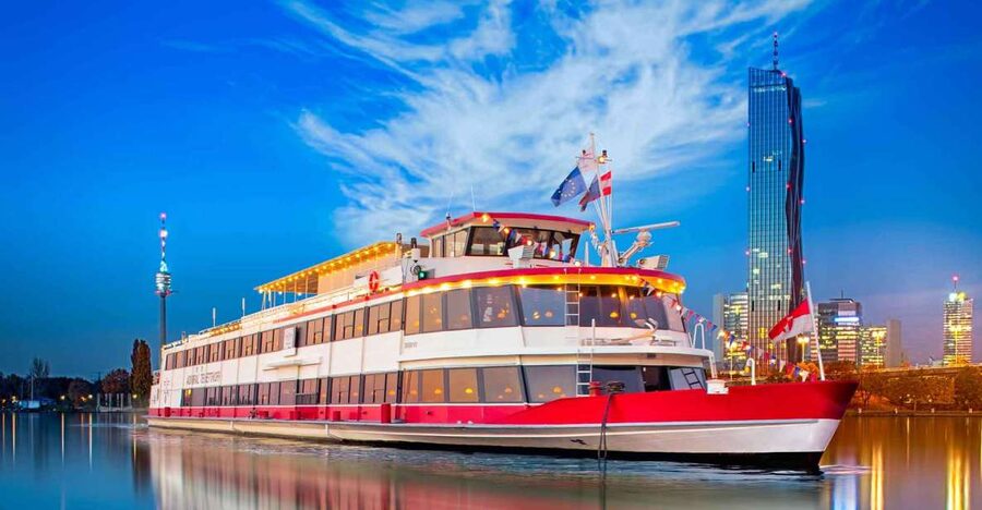 Vienna: 3,5-Hour Danube Cruise "Greek Night" - The 3.5-Hour Route: Up to Greifenstein Lock and Back
