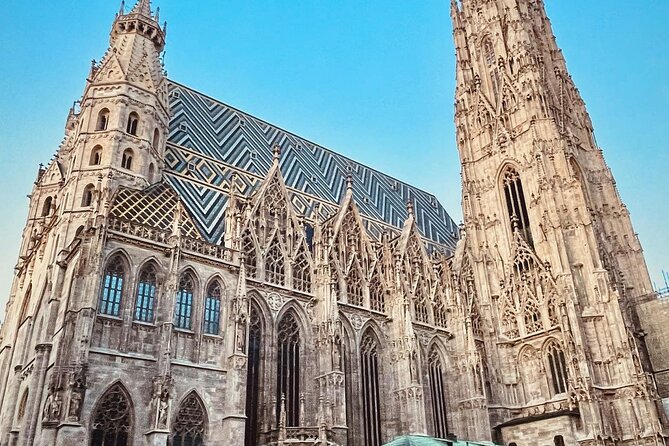 Vienna Airport to Vienna City Private Airport Transfer Austria - From Schwechat to the city: what this transfer really solves