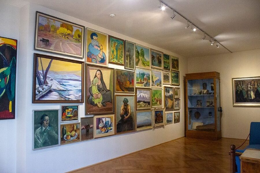 Vienna: 'Armenia In The Heart Of Austria' Tour - Beyond Books: Coins, Ceramics, Carpets, and Aivazovsky