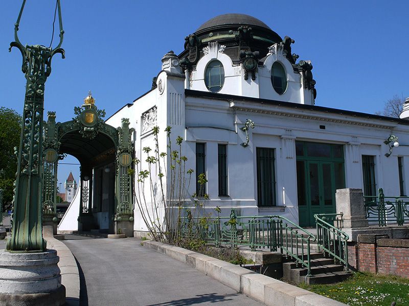 Vienna Art Nouveau Walking Tour - Otto Wagner buildings along the walk: apartment houses as design statements