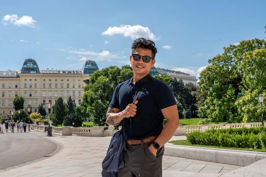 Vienna: Authentic Professional Photography Tour - Who this works best for (and who should think twice)