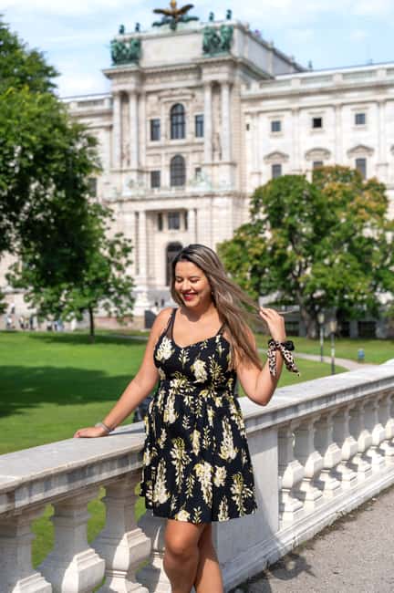 Vienna: Authentic Professional Photography Tour - Schönbrunn Palace Park: garden paths for softer, elegant photos