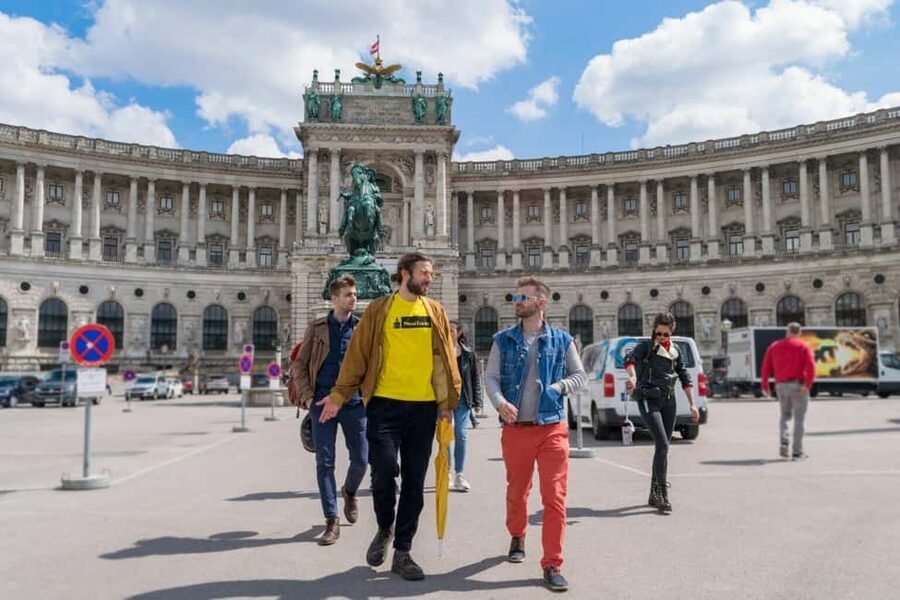 Vienna: Best of Vienna in 2 Hours with a Local - Schnitzel and local shopping breaks, with real-world timing