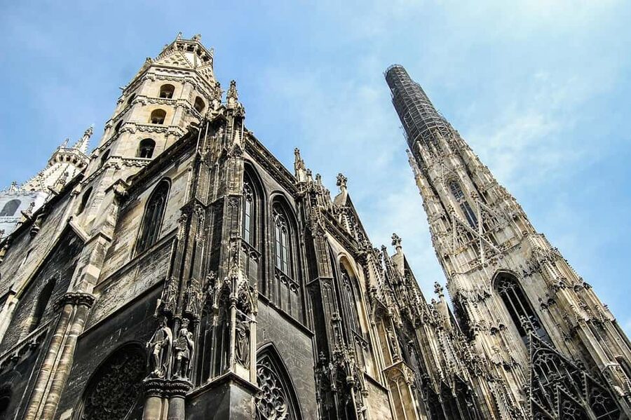 Vienna: Best of Vienna in 2 Hours with a Local - The room highlights you will actually care about