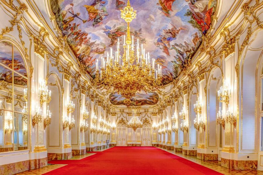 Vienna: Bus & Schönbrunn Palace Skip-the-Line Guided Tour - Getting to the meeting point without stress near the Opera