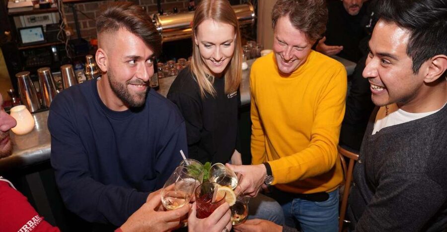 Vienna by Night: Private Evening Food and Drink Tour - Market coffee and the 4th District night-out plan