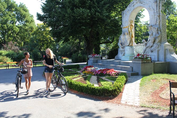 Vienna City Bike Tour - Guide styles: names you might meet and how they affect your day