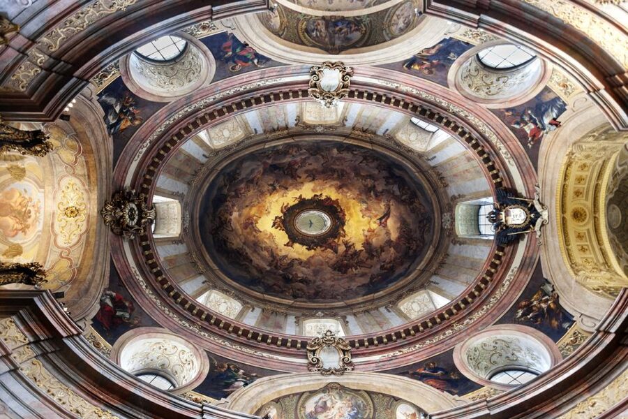 Vienna: Classic Ensemble Vienna in St. Peter's Church Ticket - Tickets and What You Actually Get for $45