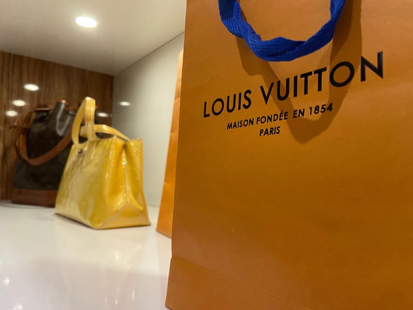 Vienna: Designer Fashion Time Capsule Experience - Key things to know before you go