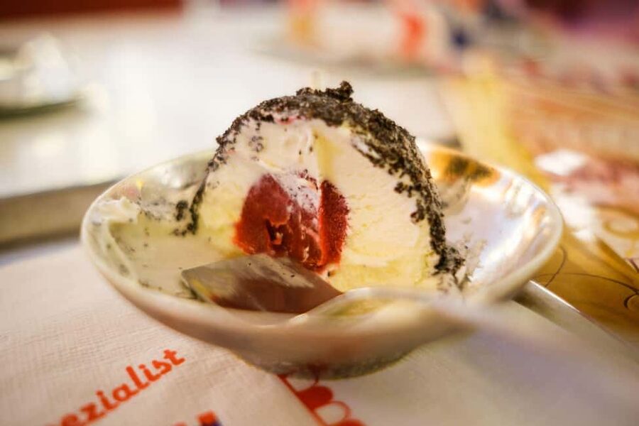 Vienna: Dessert Tour with Pastries, Cakes & Hidden Cafes - Krapfen At A Family Bakery In The 10th District