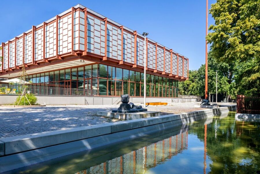 Vienna: Entry Ticket Belvedere 21 & Contemporary Art - What to see on your way through: ground floor current shows, upper floor contemporary works