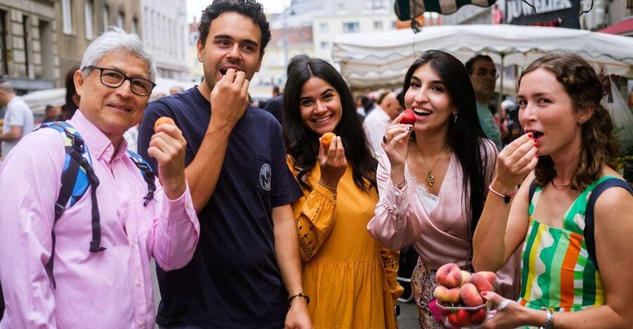 Vienna Food Tour: Hidden Gems & Authentic Flavors - The public transport coaching you can use tomorrow