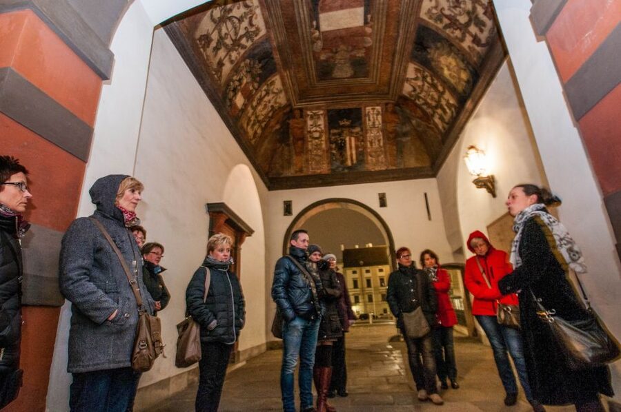 Vienna: Ghosts and Legends Guided Nighttime Walking Tour - Key Things You Get From This Haunted Vienna Walk