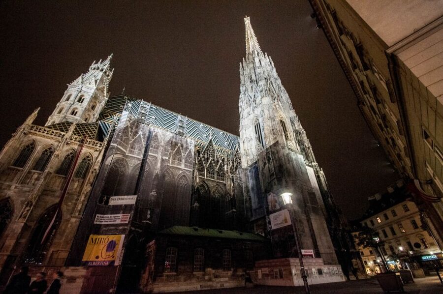Vienna: Ghosts and Legends Guided Nighttime Walking Tour - Starting Point Options: Burgring 5 Or In der Burg 1