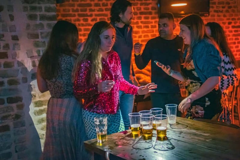 Vienna: Guided Pub Crawl with Club Entry - Pickwick’s for 1 Hour: Social Games and Easy Mingle Time