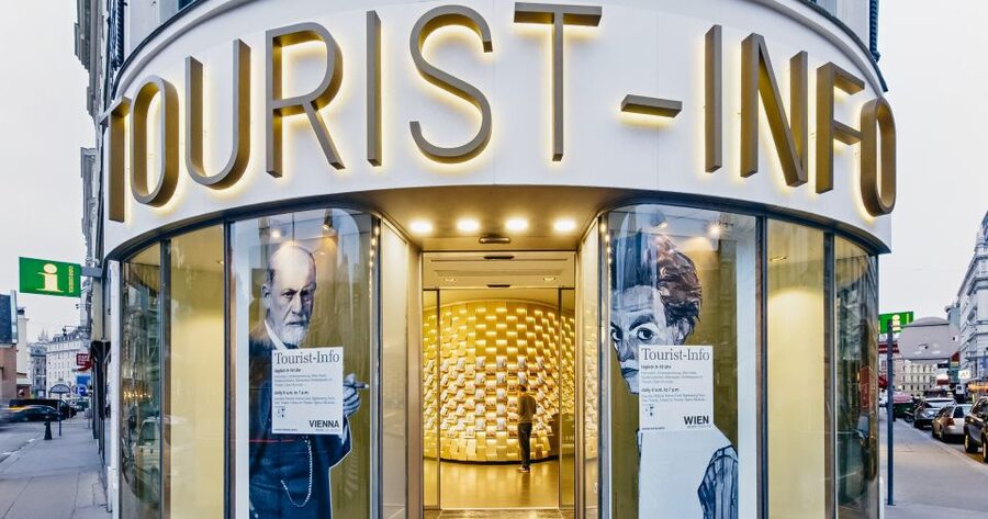 Vienna: Guided Walking Tour of City Center Highlights - Spanish Riding School, Lipizzaner training context from the outside