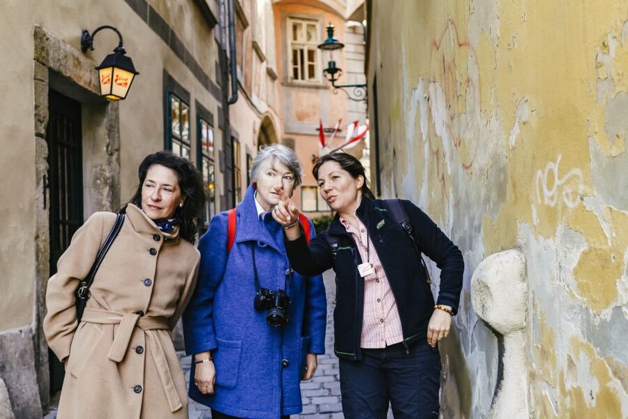 Vienna: Guided Walking Tour of City Center Highlights - Vienna coffee-house stories that bring Old Town to life
