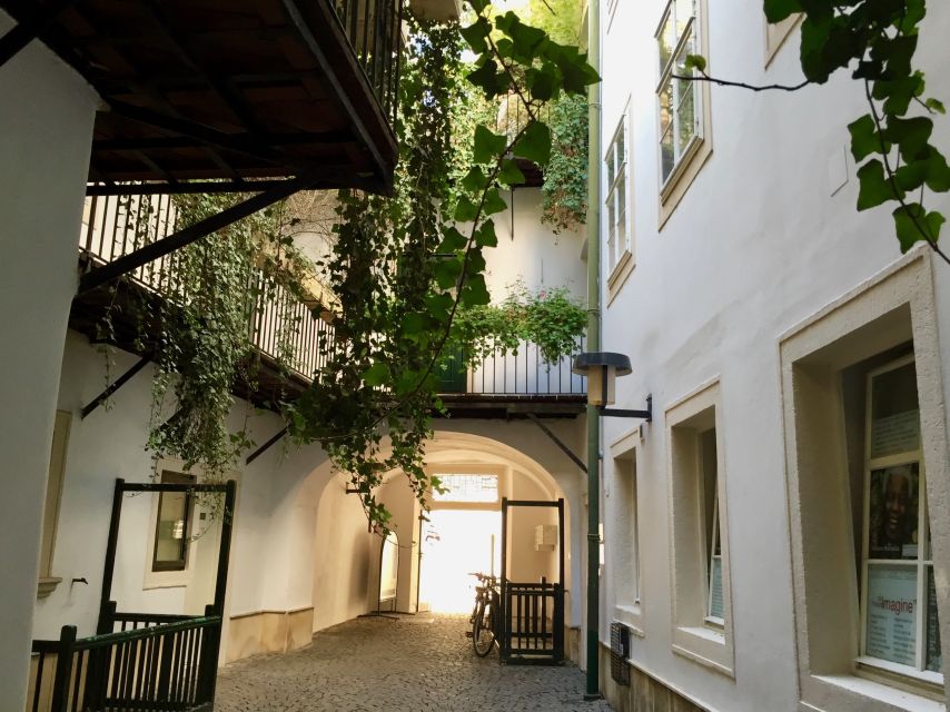 Vienna: Hidden Gems near St. Stephen's & Old University - Starting at Albertina Square, ending at Schwedenplatz, and why that matters