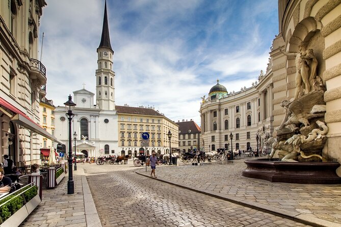 Vienna Highlights Self guided scavenger hunt and Walking Tour - Walking comfort for 2 hours 30 minutes