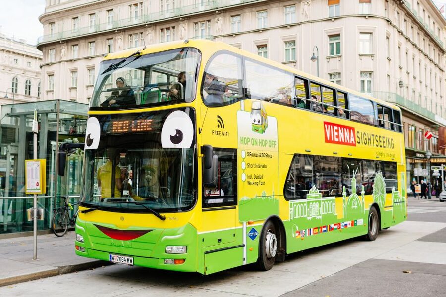 Vienna: Hop-On Hop-Off Sightseeing Bus Tour in 19 Languages - How the 24, 48, and 72-hour passes give you control