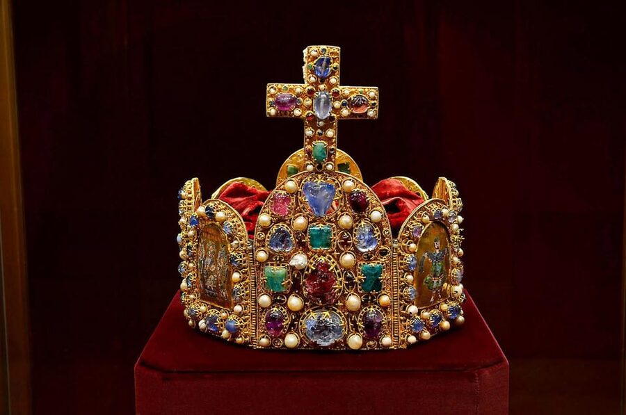 Vienna: Imperial Treasury & New Hofburg Palace Combo Ticket - Key things you will notice fast