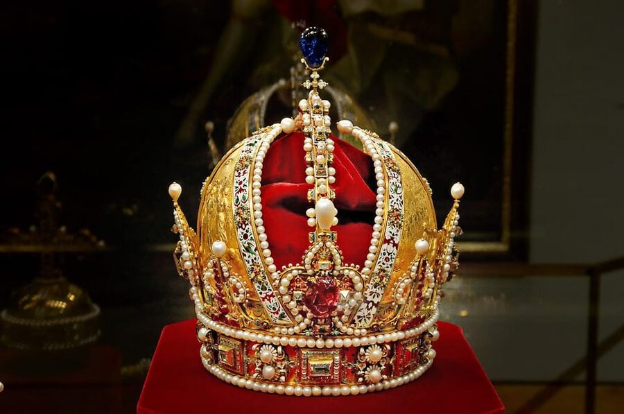 Vienna: Imperial Treasury & New Hofburg Palace Combo Ticket - Timing, queues, and finding the right entrance