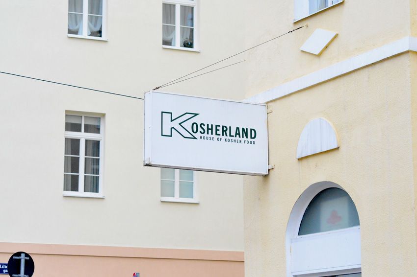 Vienna: Jewish Life in Leopoldstadt 2-Hour Walking Tour - Key highlights that make this tour worth your time