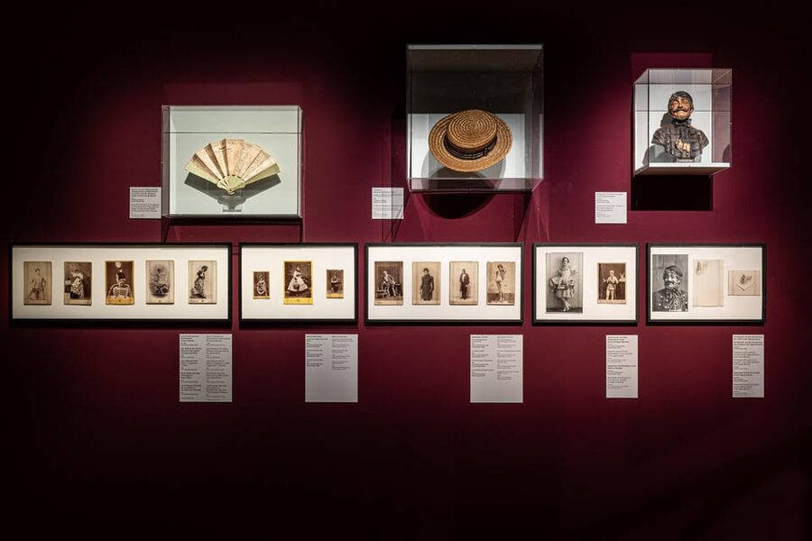 Vienna: Johann Strauss 200th birthday anniversary exhibition - Vienna’s Theatermuseum in Palais Lobkowitz, not a stuffy museum mood