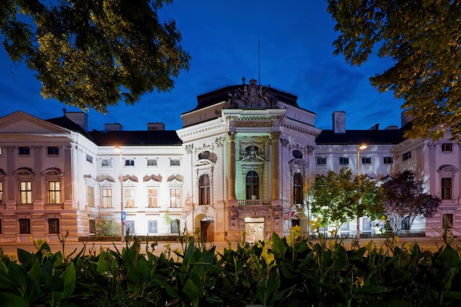 Vienna: Mozart & Strauss Classical Concert at Börse Palace - Price and Value: Is $55 Worth One Night in Vienna?