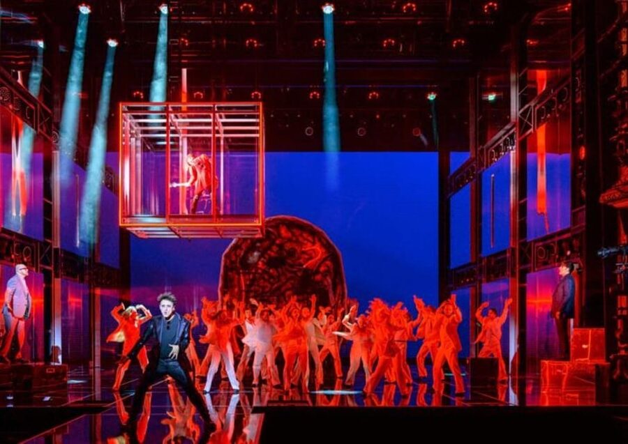 Vienna: Musical Tickets ROCK ME AMADEUS - THE FALCO MUSICAL - Who This Musical Works Best For