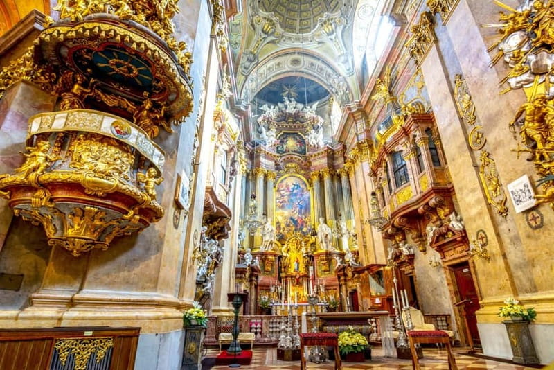Vienna: Old Town Highlights Private or Group Walking Tour - Vienna State Opera and the Old Town finish: landmarks with context