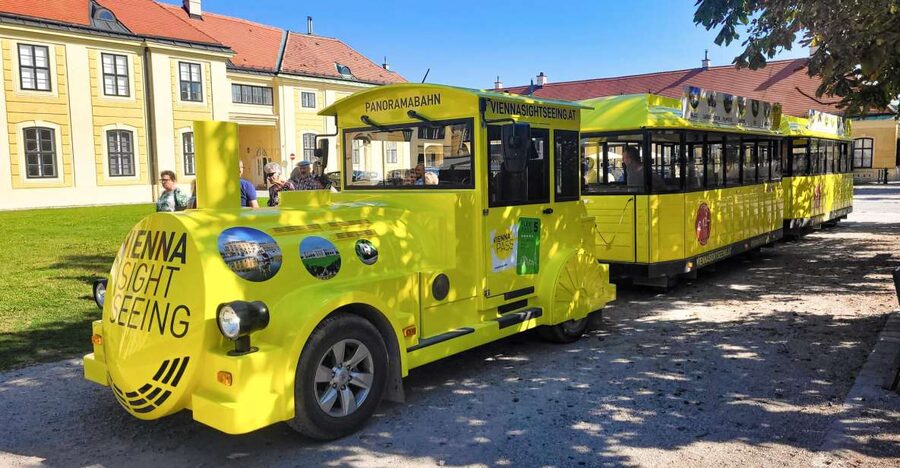 Vienna: Panorama Train Tickets to explore Schönbrunn Palace - The loop and 9 stops: how to plan your day without overthinking it