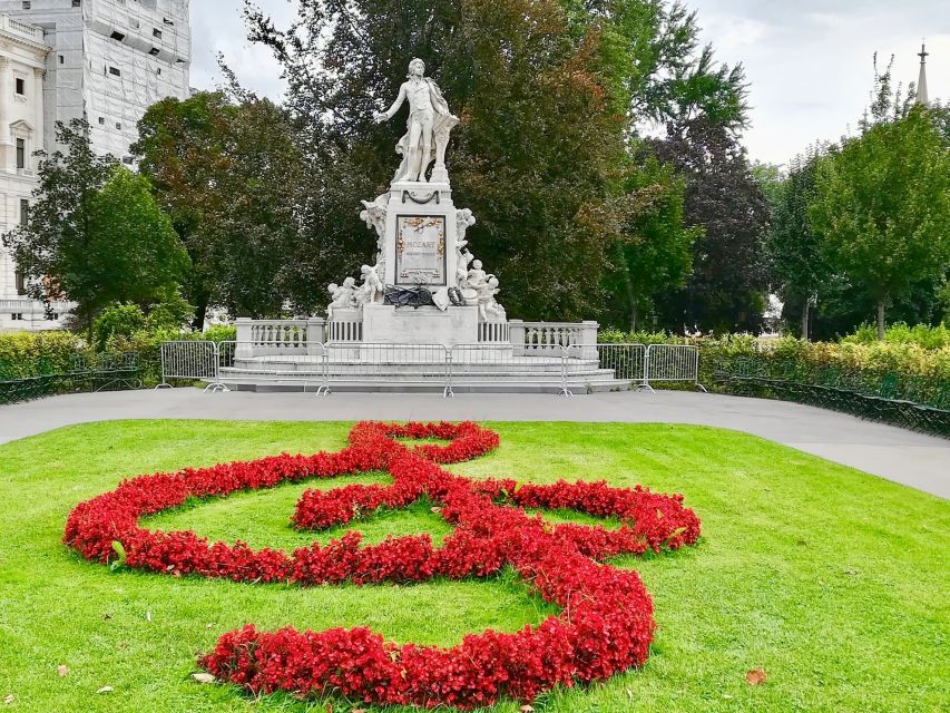 Vienna: Private Music Tour - The inner-city walk: a guided music map you can actually follow