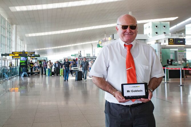 Vienna Private Transfer from Vienna Airport to City centre - Premium Vehicle Comfort, From Couples to Groups Up to 7