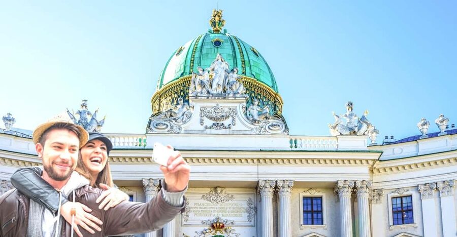 Vienna's Old Town and Attractions Self-Guided Tour Booklet - The route starts at St Stephen’s Square and ends at the Cathedral