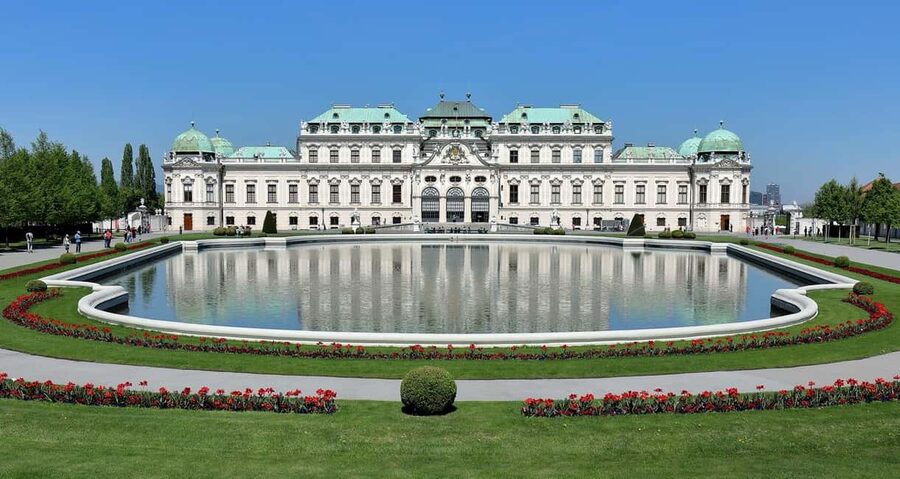 Vienna: Schönbrunn, Belvedere, Big Bus, Giant Wheel & Cruise - Big Bus first: how this pass actually moves you around Vienna