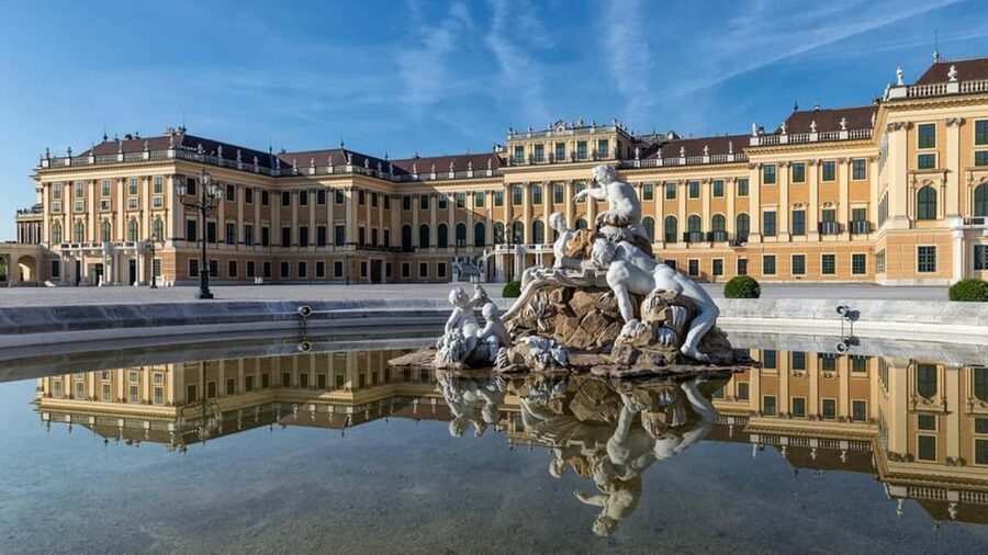 Vienna: Schönbrunn, Belvedere, Big Bus, Giant Wheel & Cruise - Belvedere Palace entry: Klimt’s The Kiss and the drama of the state rooms