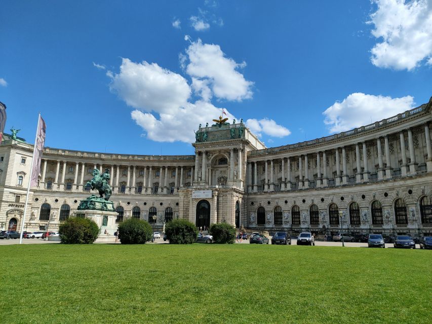 Vienna: Schönbrunn Palace and City Center Guided Tour - Practical Tips for Photos, Rain, and Comfortable Shoes