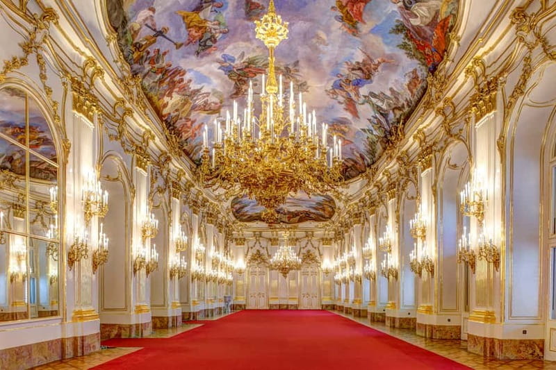 Vienna: Schönbrunn Palace Evening Tour, Dinner and Concert - Key things to know before you go
