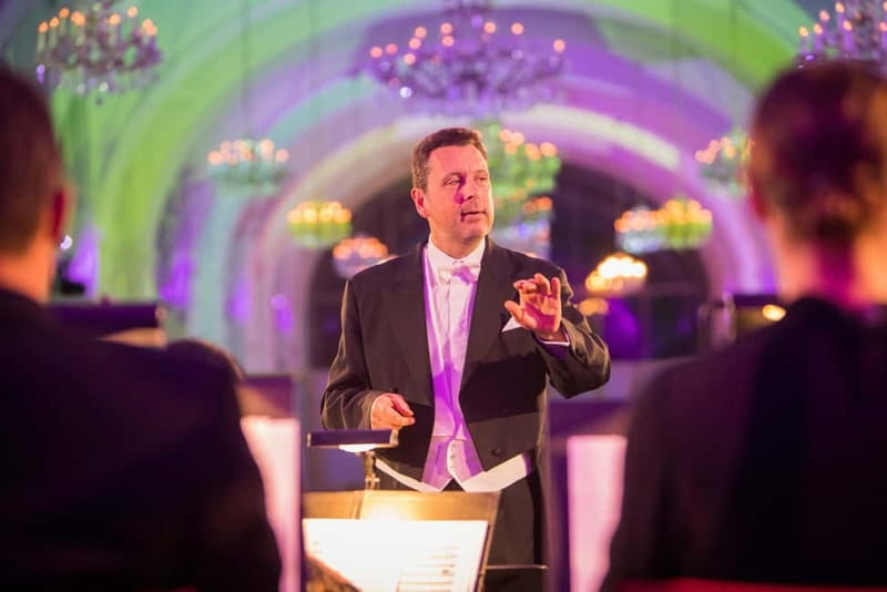 Vienna: Schönbrunn Palace Evening Tour, Dinner and Concert - What you get for dinner at 6:30 PM, and why the menu is the point