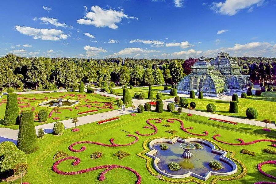 Vienna: Schönbrunn Palace & Gardens Skip-the-Line Tour - Key things that make this tour work