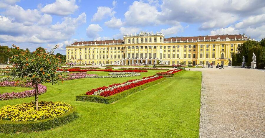 Sch&ouml;nbrunn Palace and its parterre gardens, Vienna