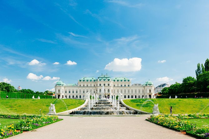 Vienna Sightseeing FLEXI Pass - How the included 1-hour museum stops shape your day