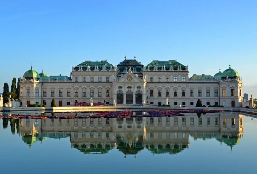 Vienna: Sightseeing Tour in a 1920s Classic Style Car - Café Central Area to St. Stephen’s: The Core You Can’t Miss