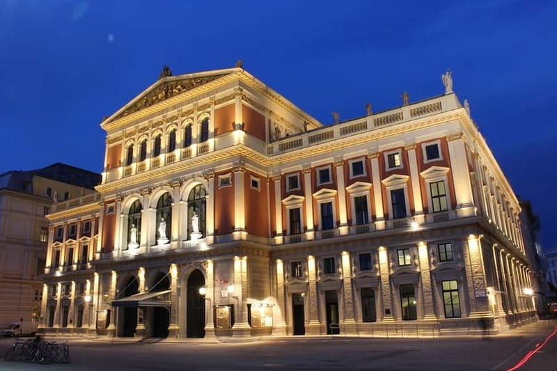 Vienna: Sightseeing Tour in an 8 seats electric classic car - Price and value: $182 per group is about convenience, not checklists