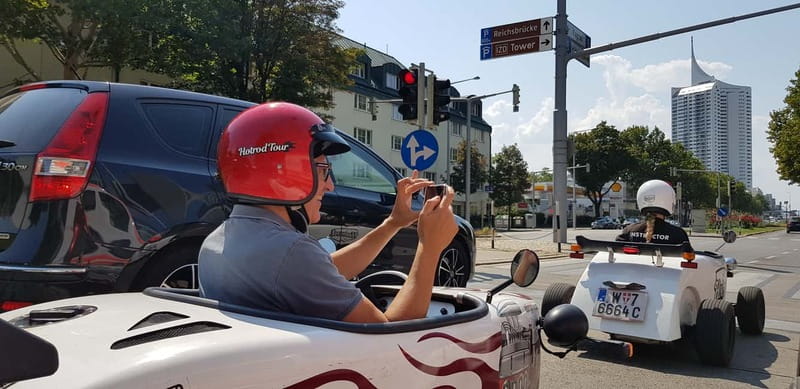 Vienna: Sightseeing Tour in Hotrod - Safety briefing plus practice: getting comfortable fast