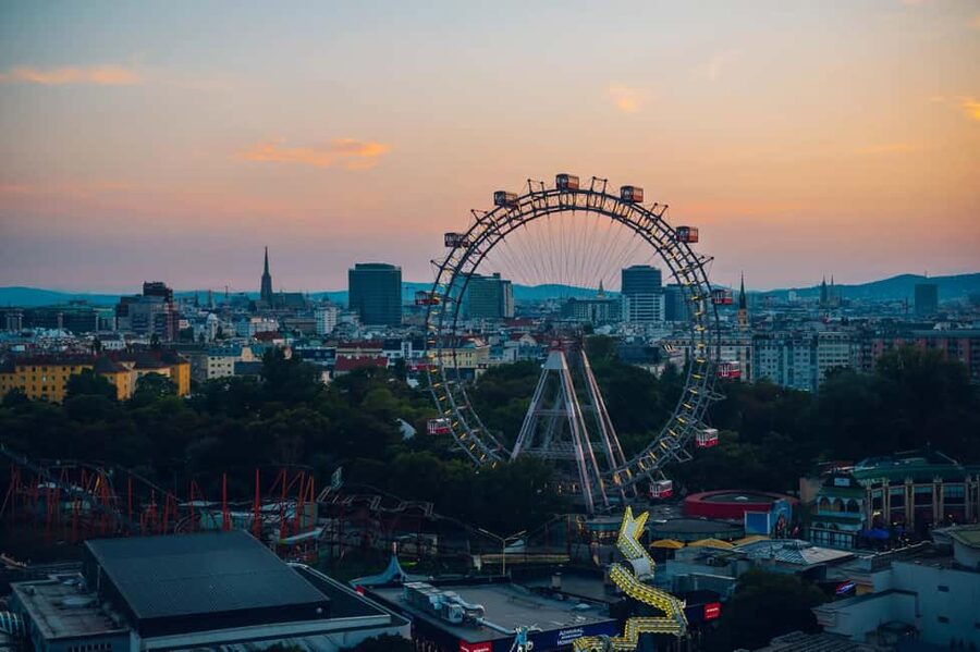 Vienna: Skip-the-cashier-desk-line Giant Ferris Wheel Ride - Key things to know before you go