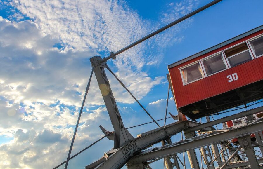 Vienna: Skip-the-cashier-desk-line Giant Ferris Wheel Ride - The 12 to 15 minute ride: almost 65 meters, slow speed, and real sightlines